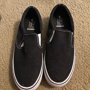 Canvas shoes